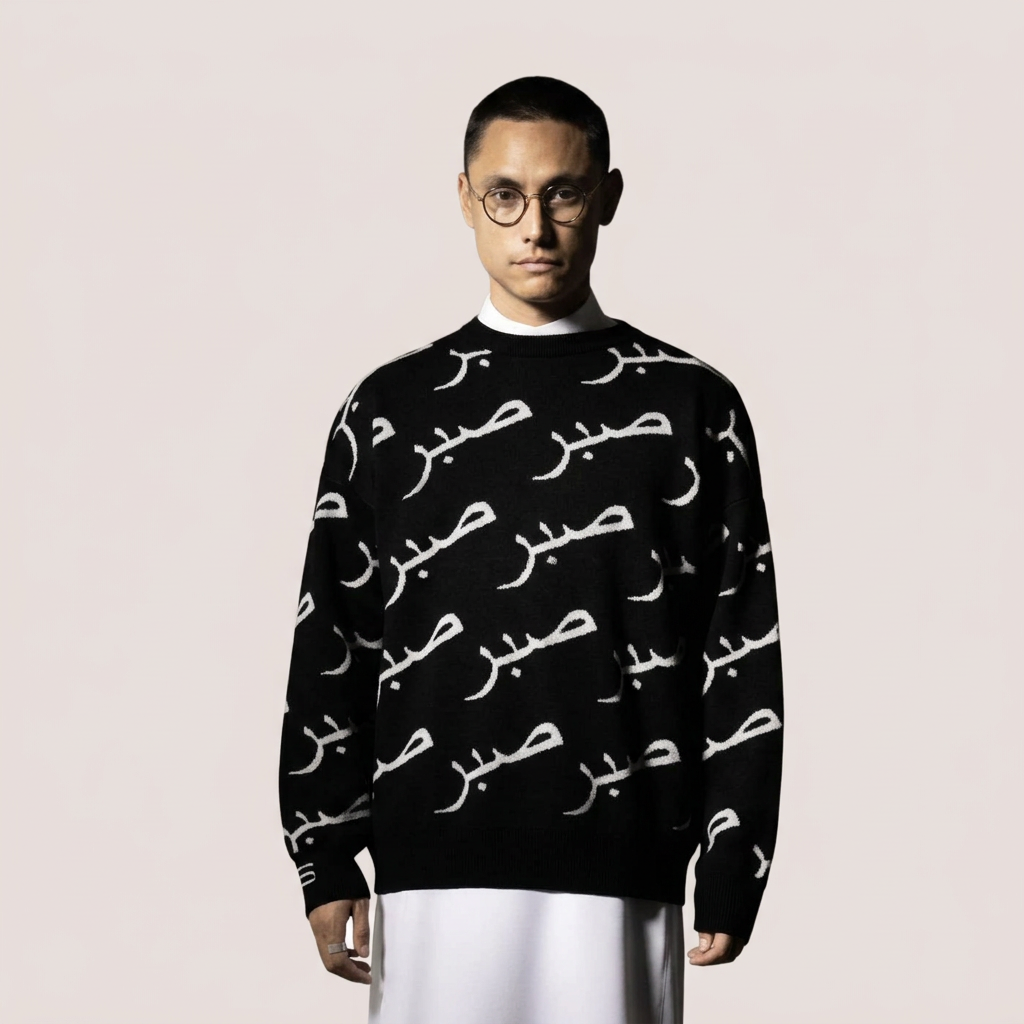 Revisi background sweater mengikuti foto sebelah kanan
